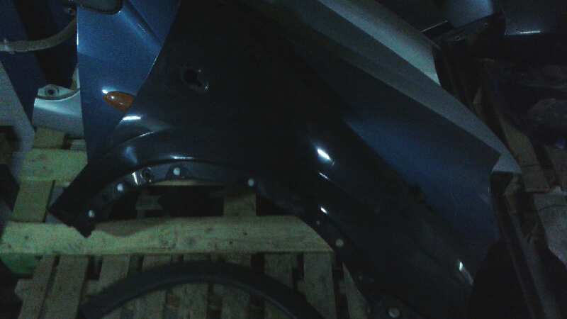 ALETA DELANTERA DERECHA