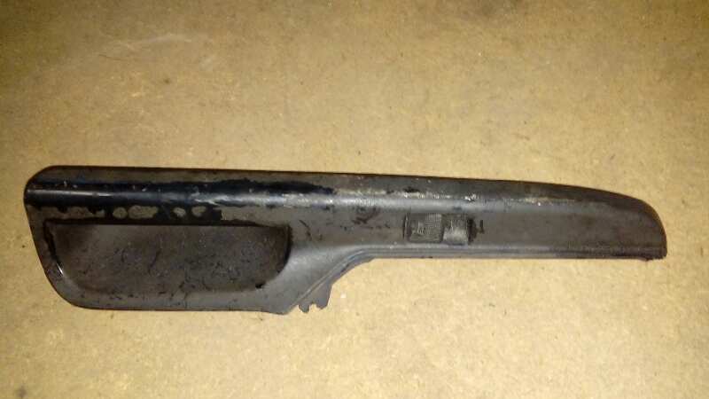 MANDO ELEVALUNAS DELANTERO DERECHO