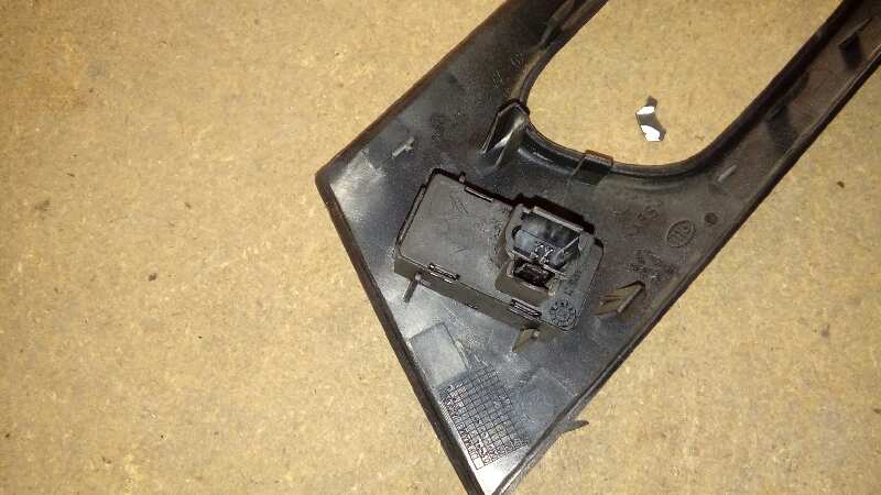 MANDO ELEVALUNAS TRASERO IZQUIERDO