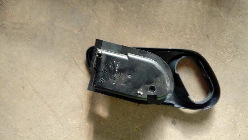 MANETA INTERIOR DELANTERA IZQUIERDA