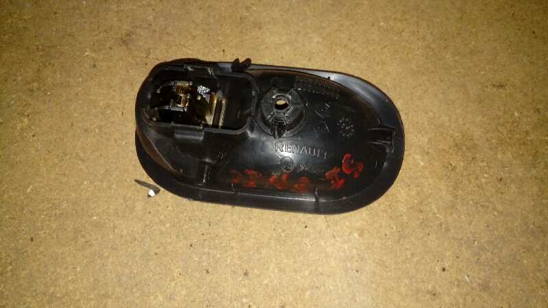 MANETA INTERIOR DELANTERA DERECHA