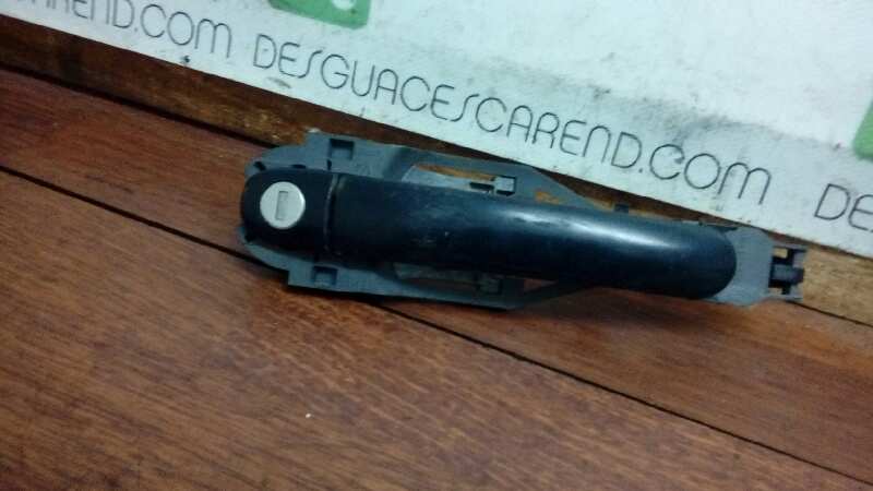 MANETA EXTERIOR DELANTERA DERECHA