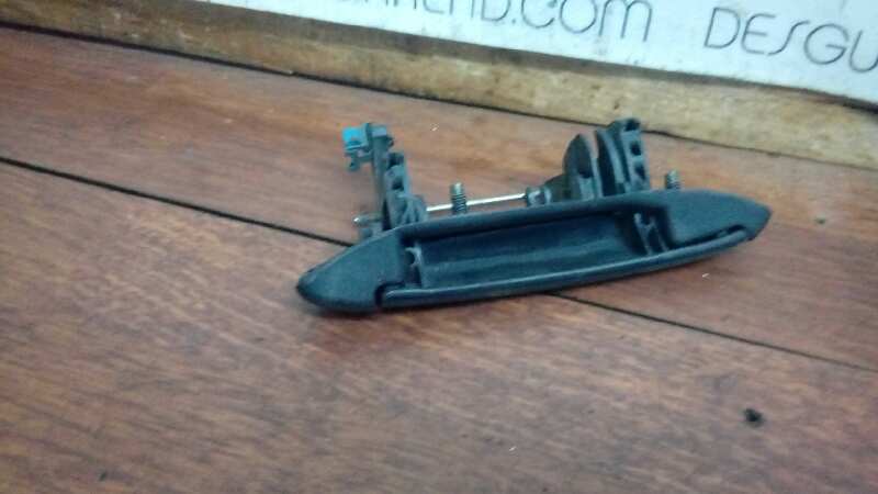 MANETA EXTERIOR DELANTERA IZQUIERDA