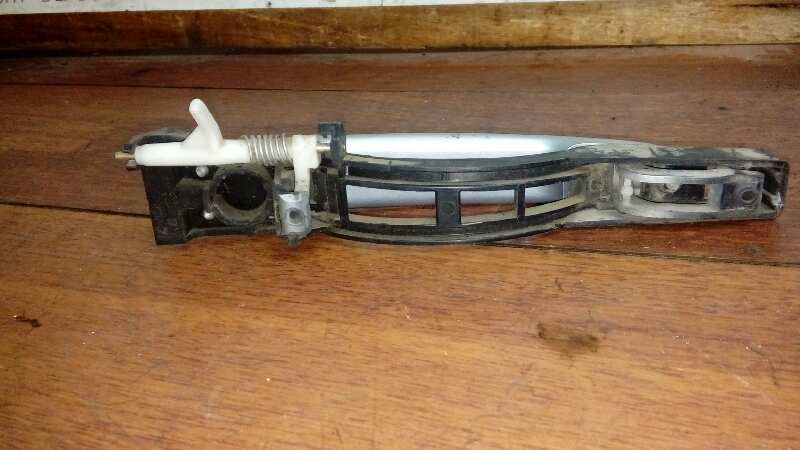 MANETA EXTERIOR DELANTERA IZQUIERDA