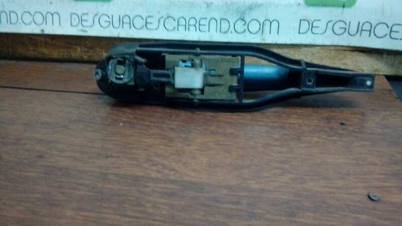 MANETA EXTERIOR DELANTERA IZQUIERDA