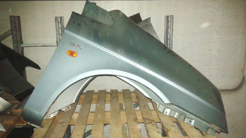 ALETA DELANTERA DERECHA