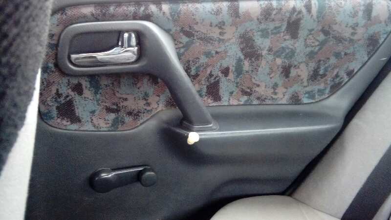 ELEVALUNAS TRASERO DERECHO