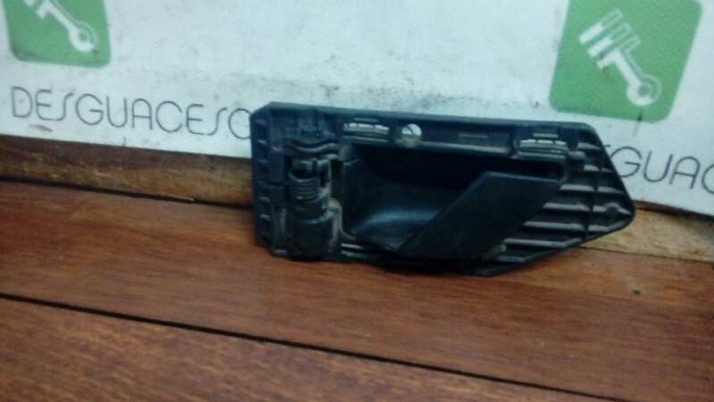 MANETA INTERIOR DELANTERA IZQUIERDA