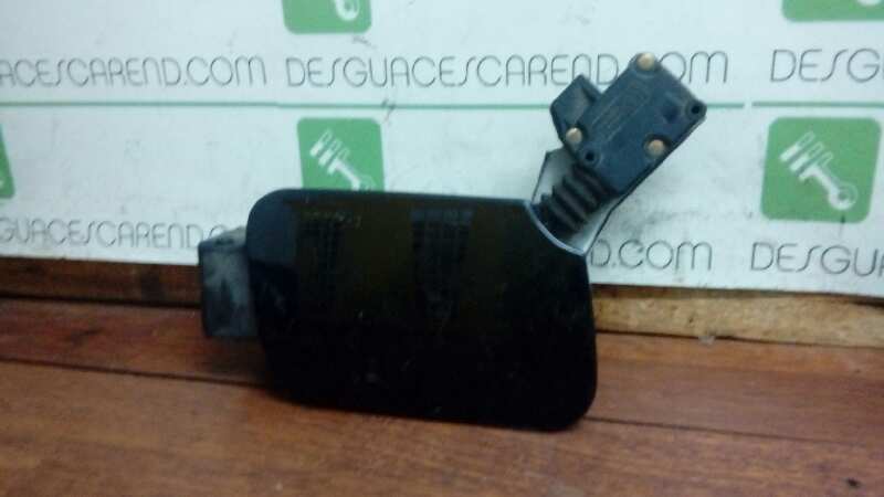 TAPA EXTERIOR COMBUSTIBLE