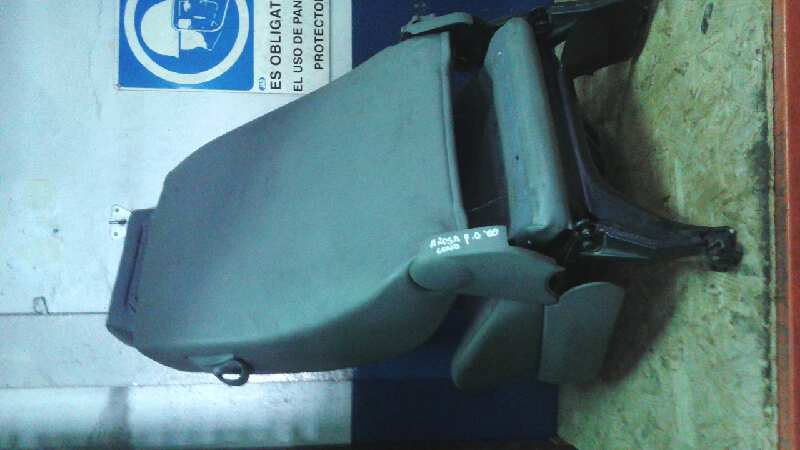 ASIENTO DELANTERO IZQUIERDO