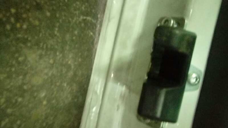 CERRADURA MALETERO - PORTON