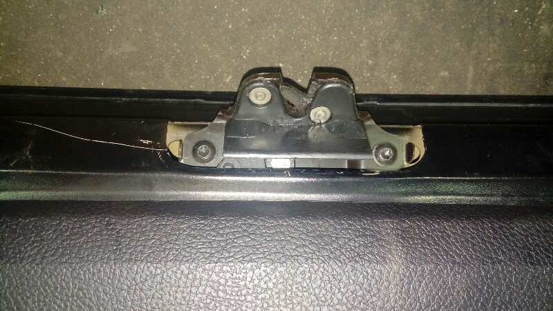 CERRADURA MALETERO - PORTON