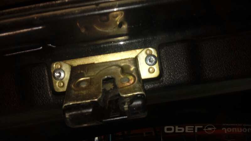 CERRADURA MALETERO - PORTON