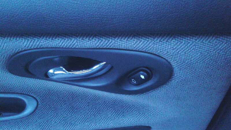 MANDO ELEVALUNAS TRASERO IZQUIERDO