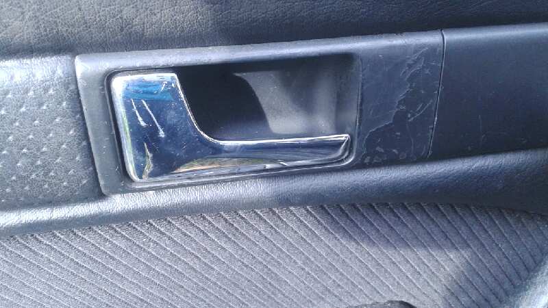 MANETA INTERIOR DELANTERA IZQUIERDA