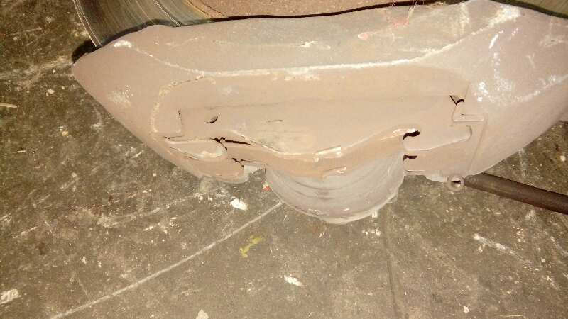 PINZA FRENO DELANTERA IZQUIERDA