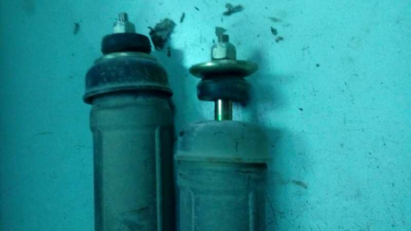 JUEGO AMORTIGUADORES TRASERO