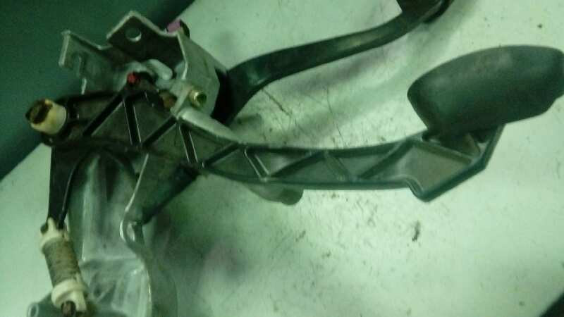 PEDAL EMBRAGUE