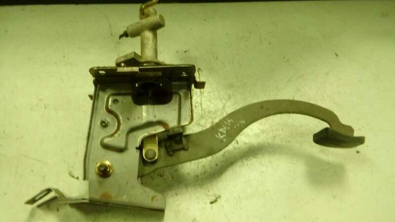 PEDAL EMBRAGUE