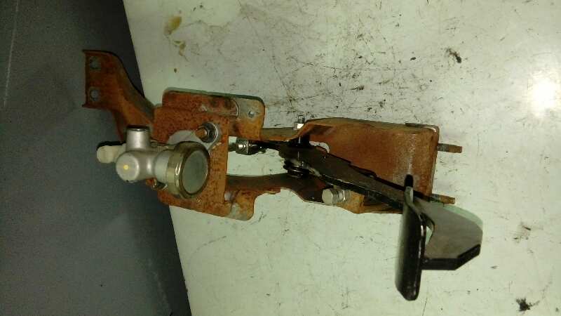 PEDAL EMBRAGUE