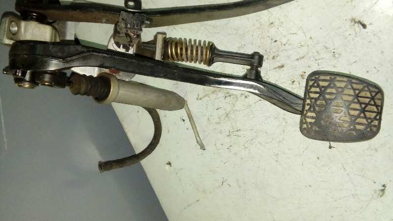 PEDAL EMBRAGUE