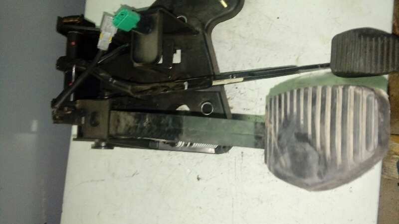 PEDAL EMBRAGUE