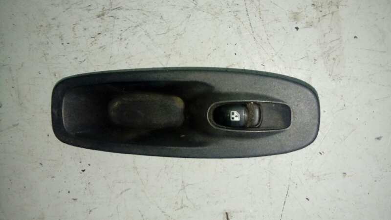 MANDO ELEVALUNAS DELANTERO DERECHO