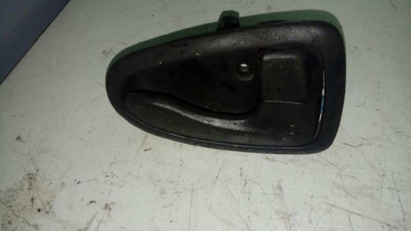 MANETA INTERIOR DELANTERA DERECHA