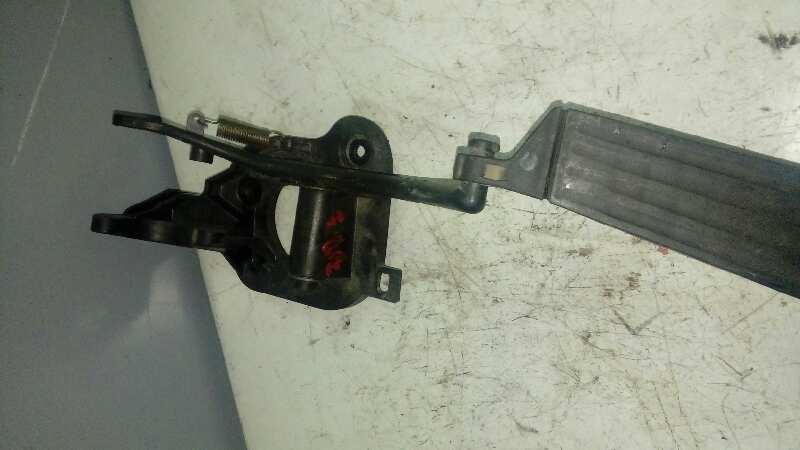 PEDAL ACELERADOR