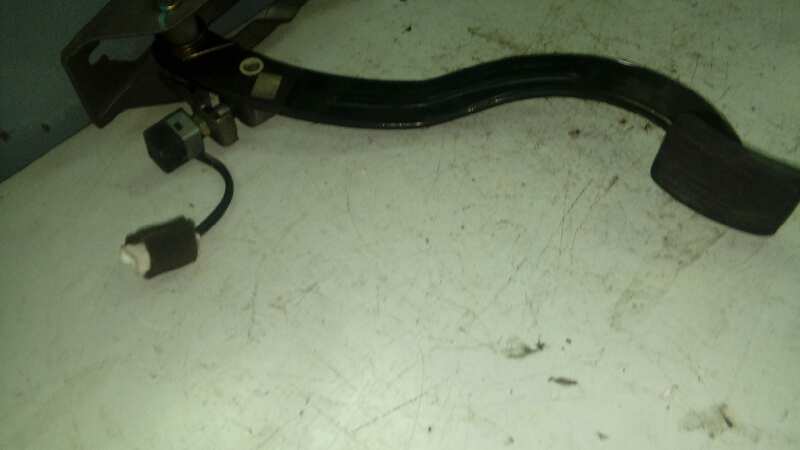 PEDAL EMBRAGUE