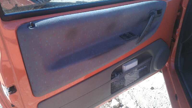 ELEVALUNAS DELANTERO DERECHO