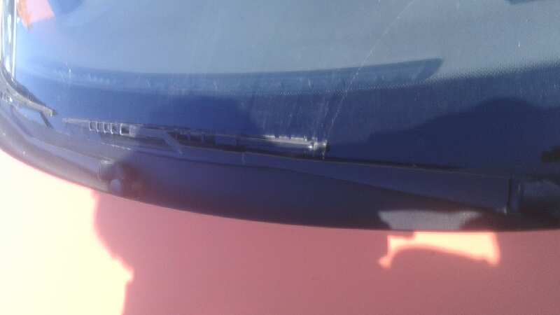 BRAZO LIMPIA DELANTERO IZQUIERDO