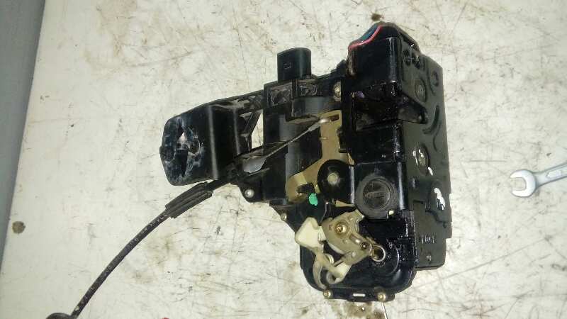 CERRADURA PUERTA DELANTERA IZQUIERDA 
