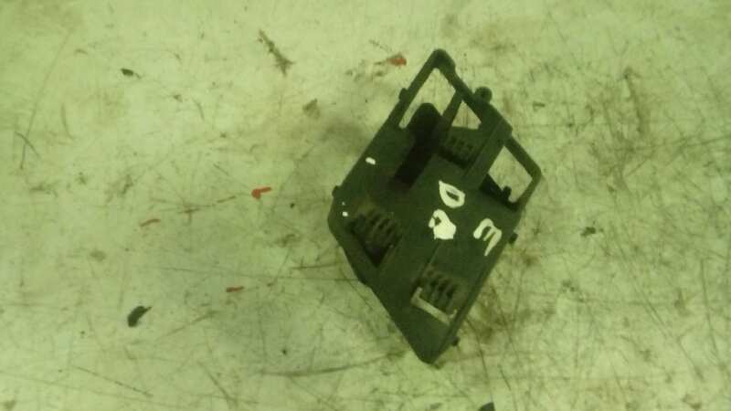 MANETA INTERIOR DELANTERA DERECHA