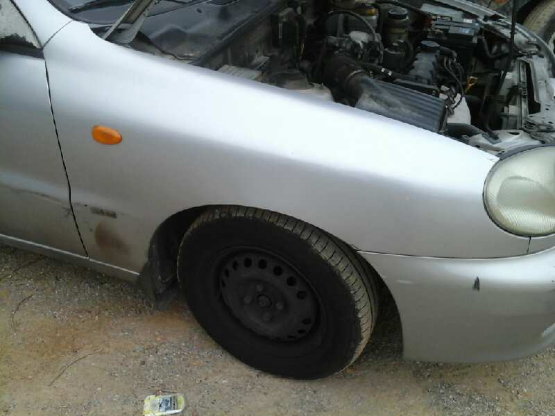 ALETA DELANTERA DERECHA