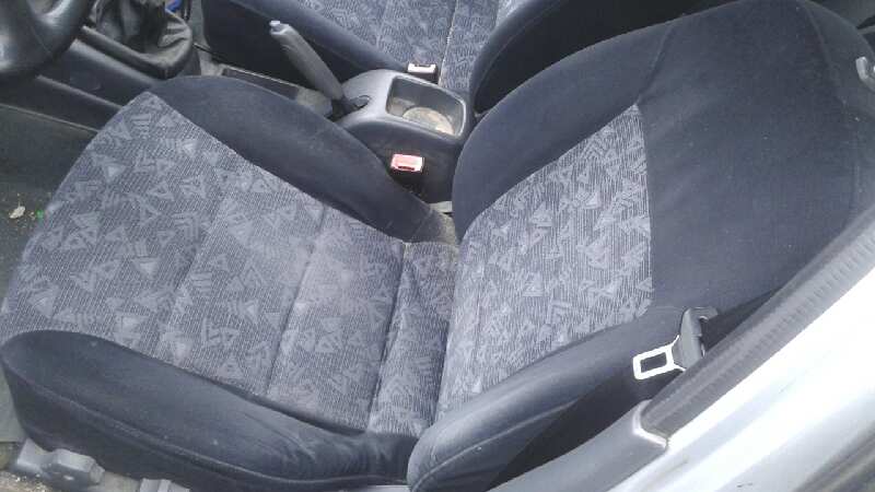 ASIENTO DELANTERO IZQUIERDO
