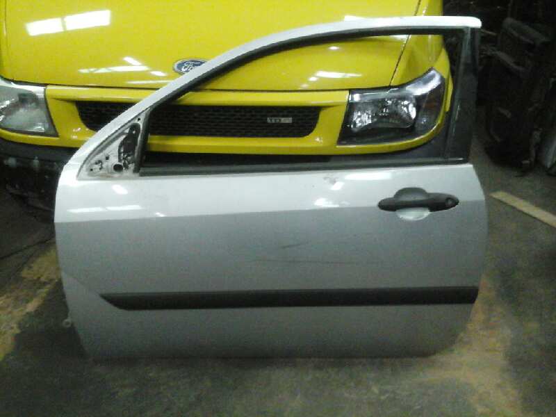 PUERTA DELANTERA IZQUIERDA