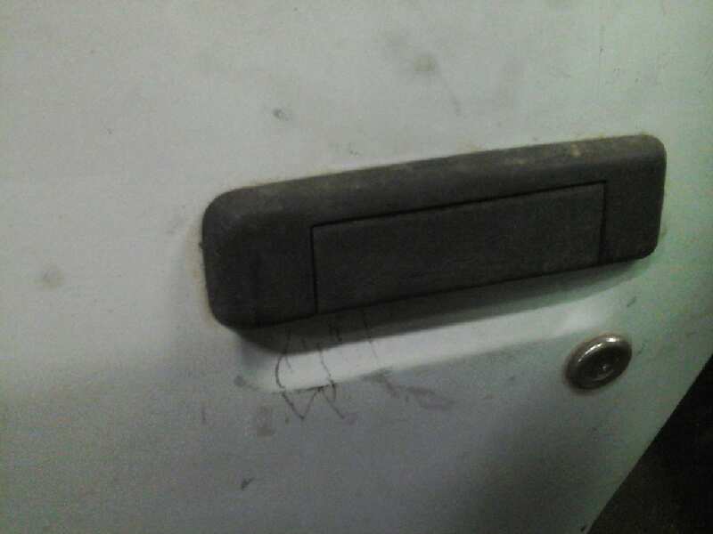 PUERTA DELANTERA IZQUIERDA