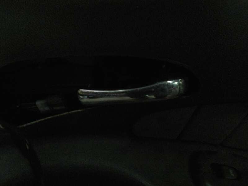 MANETA INTERIOR DELANTERA DERECHA