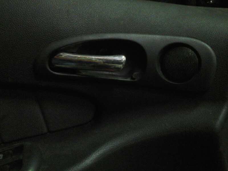 MANETA INTERIOR DELANTERA IZQUIERDA