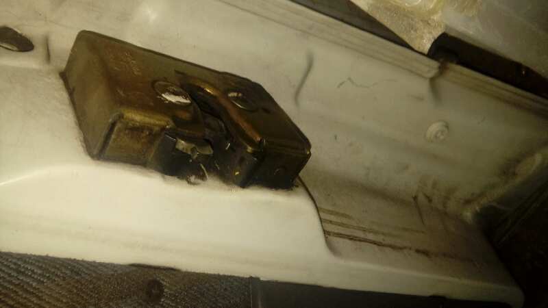 CERRADURA PUERTA DELANTERA DERECHA