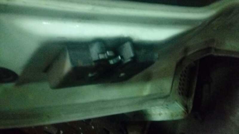 CERRADURA PUERTA TRASERA IZQUIERDA 