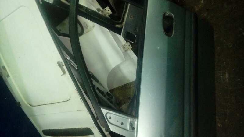 PUERTA DELANTERA IZQUIERDA