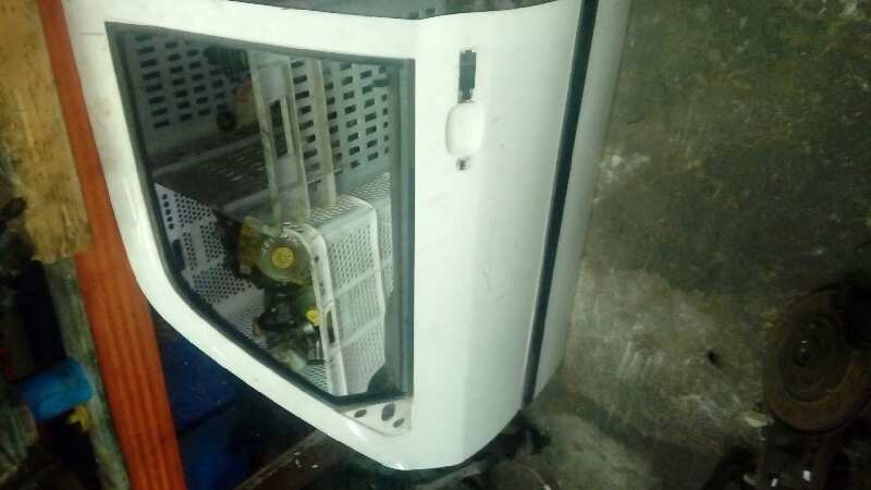 PUERTA DELANTERA IZQUIERDA