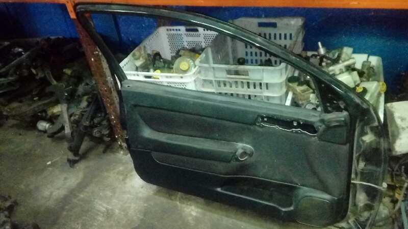 TAPA EXTERIOR COMBUSTIBLE