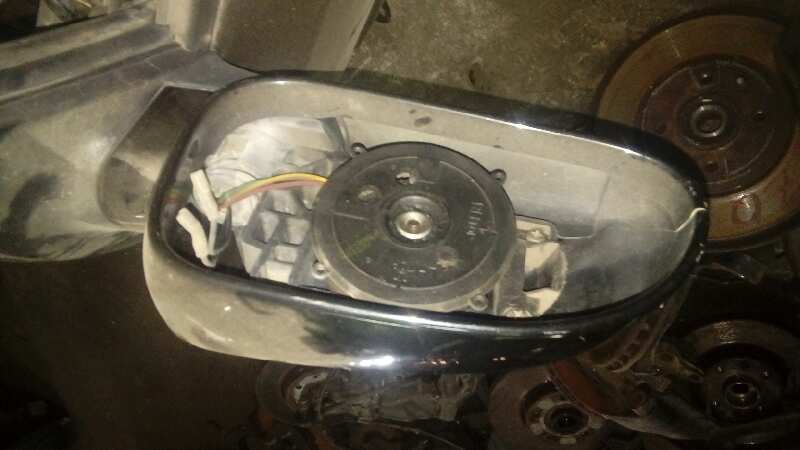 CARCASA RETROVISOR IZQUIERDO