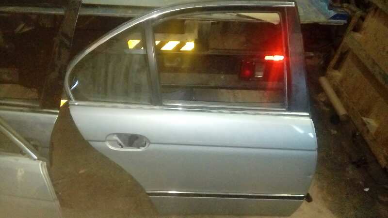 PUERTA TRASERA DERECHA