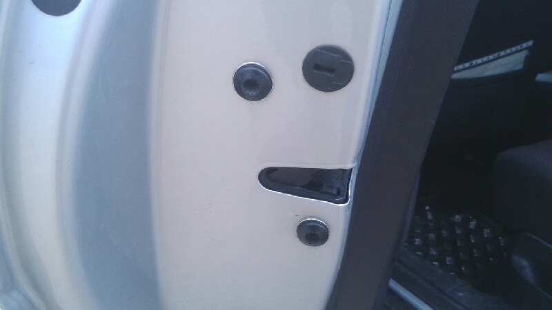 CERRADURA PUERTA TRASERA IZQUIERDA 