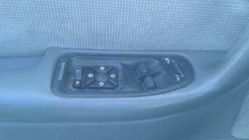 MANDO ELEVALUNAS DELANTERO IZQUIERDO 