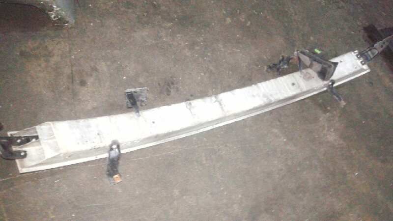 REFUERZO PARAGOLPES DELANTERO